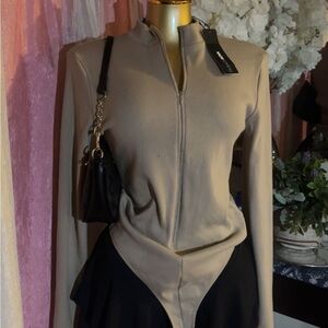 Fashion Nova Beige Zip-Front Long Sleeve Top